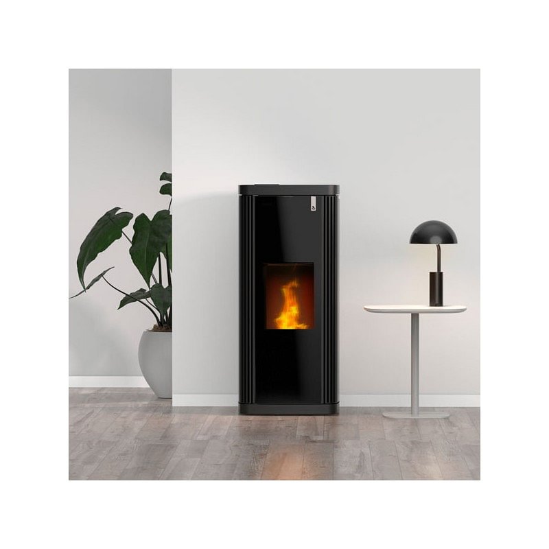 https:zetaidraulica.gumlet.io stufa a multicombustibile girolami vert 122 kw in acciaio colore nero con top in maiolica ad aria